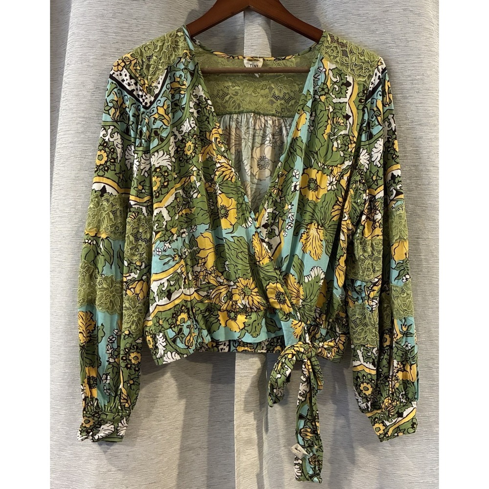 By Anthropologie Tiny Long-Sleeve Printed V-Neck Wrap Top Flutter Sleeve Sz M